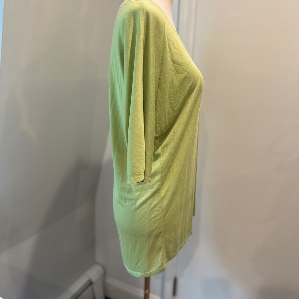 Uniqlo Lime Green Dolman Sleeve Scoop Neck Top Modal Cupro Blend | Size Medium - Picture 6 of 9